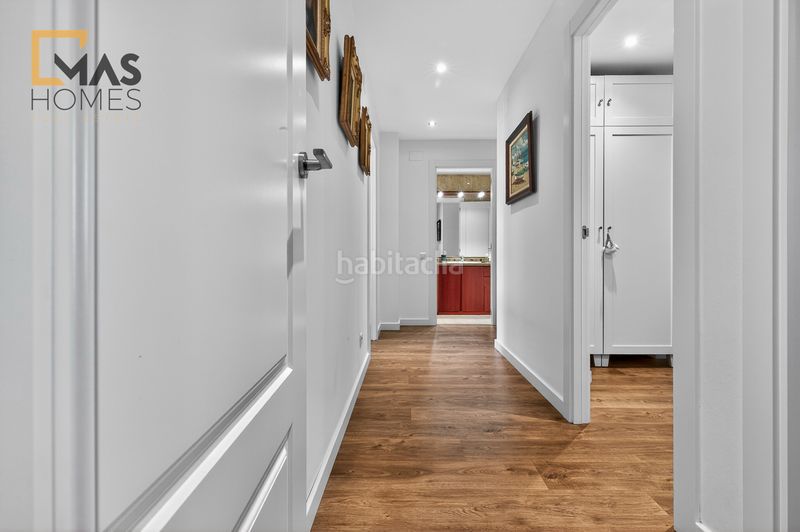 Foto dbd1b43a-a27d-4428-8e1f-a2c4676500c9. Àtic amb calefacció aparcament piscina a Centre Sabadell