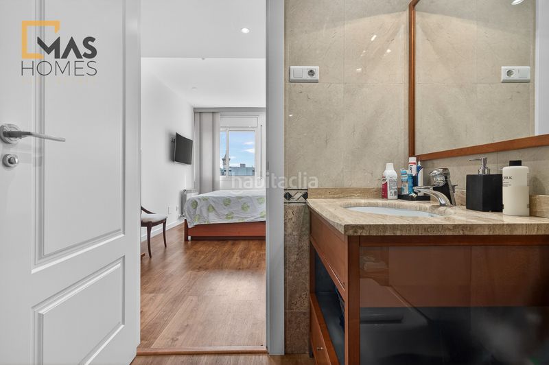 Foto 209c9118-60ac-48e5-99f2-f92680cf9de9. Ático en Centre Sabadell