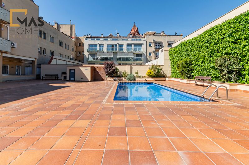 Foto 06de51f1-3238-4bfd-9655-6257ce730957. Dachwohnung mit heizung parking pool in Centre Sabadell