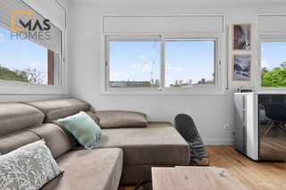 Dúplex  Carrer de granada