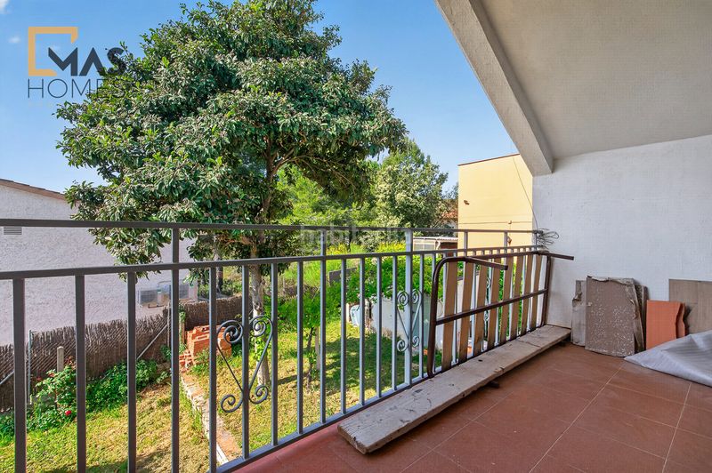 Foto ad13fd3e-07f9-4a0c-9929-86f7f66bb5bc. Casa amb aparcament a Castellnou-Can Mir-Can Solà Rubí