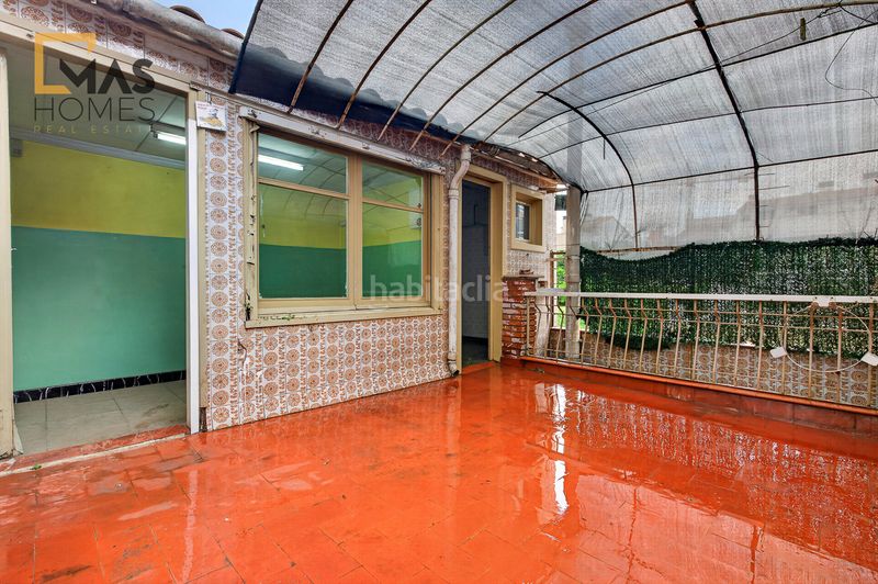 Foto a7752a33-4a8c-4ec7-9ed2-9ef08528264d. Casa adossada amb calefacció aparcament a Gràcia Sabadell