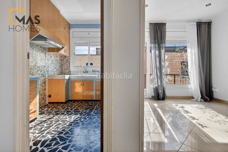 Foto b1f8f001-be38-4650-ba57-b5a437774940. Casa adossada amb calefacció aparcament a Gràcia Sabadell