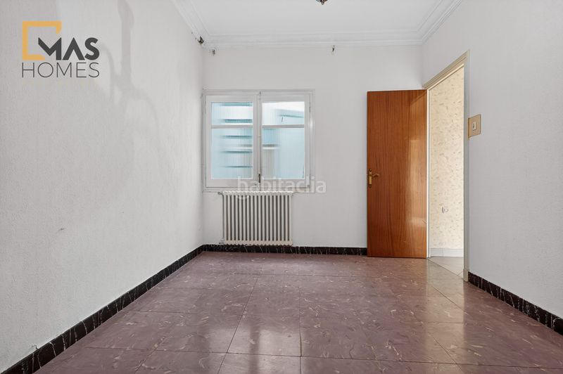 Foto dd2ecd03-6cea-4e08-84aa-fdc3765d81e5. Casa adossada amb calefacció aparcament a Gràcia Sabadell