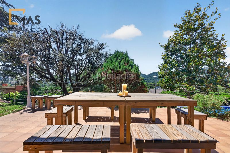 Foto b0d2b4fd-1643-4087-9208-2095ec1eabab. Chalet avec chauffage parking piscine dans Matadepera