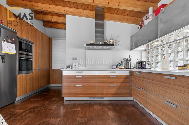 Foto eac56b0f-be7c-4047-ae84-2d881ffc564a. Chalet avec chauffage parking piscine dans Matadepera