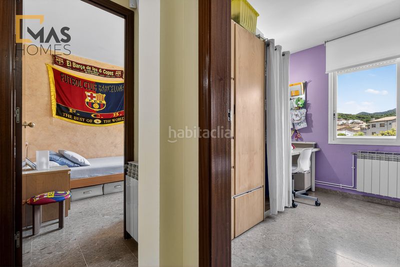 Foto 1059f9c5-edf0-4f2d-94a1-86b59b3d1359. Casa adossada amb calefacció aparcament piscina a Sant Fost de Campsentelles