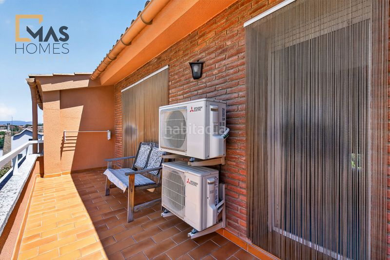 Foto ac65b442-9f32-4a54-bccd-b90d11c8e13a. Casa adossada amb calefacció aparcament piscina a Sant Fost de Campsentelles