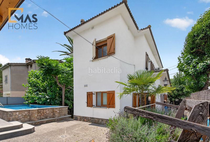 Foto 0b722a6a-7771-4623-ac84-1be60feddb47. Xalet amb calefacció aparcament piscina a Parets del Vallès