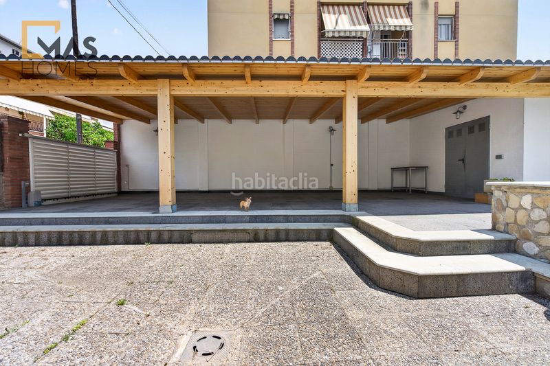 Foto f380844f-11f1-4ce1-ba56-5c550d38b193. Xalet amb calefacció aparcament piscina a Parets del Vallès