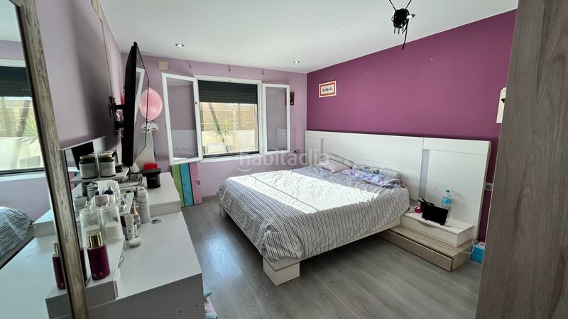 Foto b3c65d13-71b5-46e4-b097-f6736e29e26b. Casa amb calefacció aparcament piscina a Montmar Castelldefels