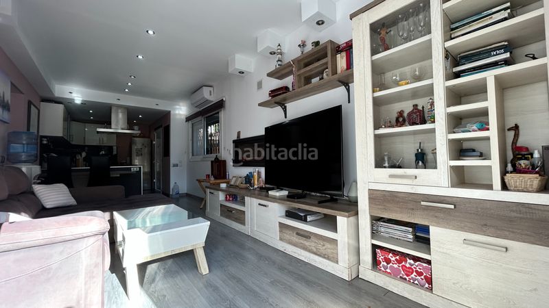 Foto f3ff78c4-97d1-4bd2-9013-44af0880ebc2. Casa amb calefacció aparcament piscina a Montmar Castelldefels