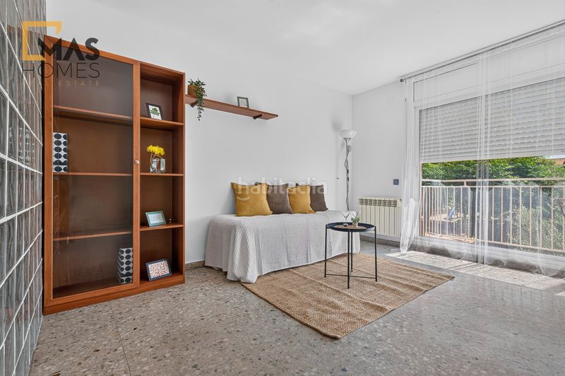 Foto cb7e0ee3-8816-45ef-8997-2ce4bae663ef. Casa adosada en Martorell
