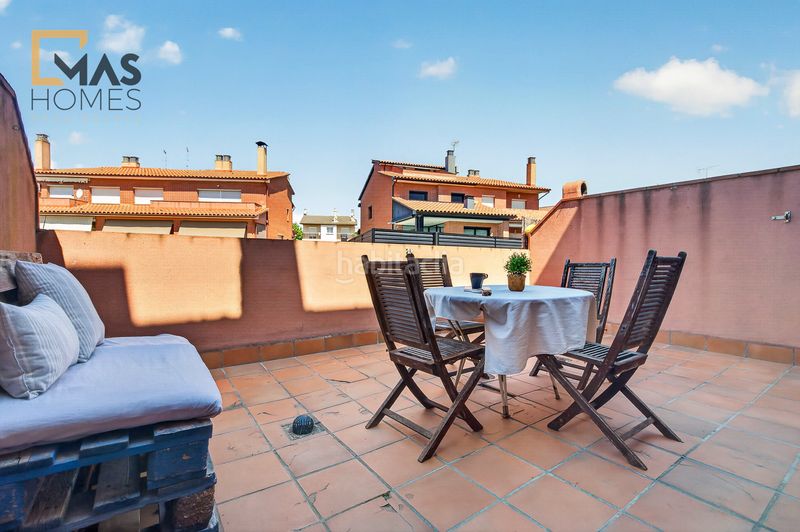 Foto d97f0cc9-9e95-4c83-931f-db96ad26518a. Casa adosada en Martorell