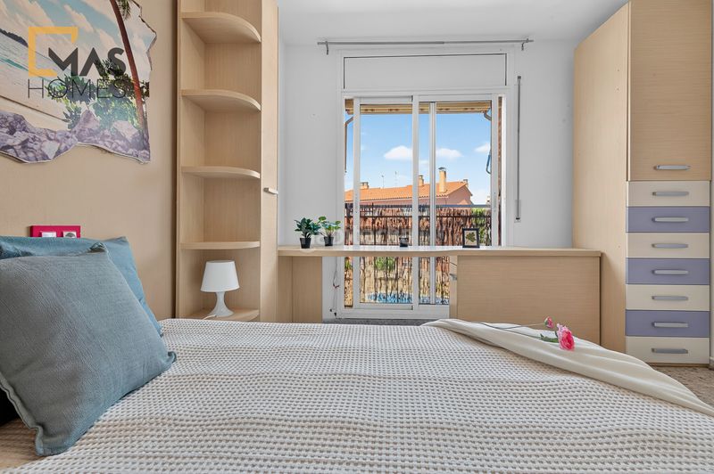 Foto f98b3238-b280-4589-8681-b438dadbac07. Casa adosada en Martorell
