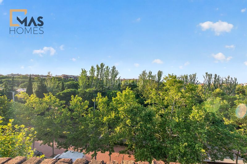 Foto 4cdd91a9-80c6-400a-bd27-cfe98a1a5f3d. Pis amb calefacció aparcament piscina a Parc Central Sant Cugat del Vallès