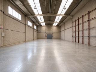 Fabrikhalle in Avinguda navarra 1b. Oportunidad, nave industrial en palau-solità i plegamans.