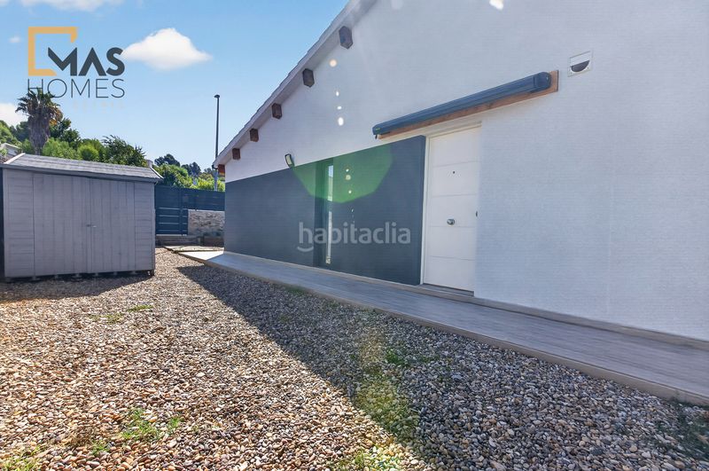Foto 4bc5d27f-8fe9-49e3-bdac-42f26318b7a8. Casa amb xemeneia aparcament piscina a Viladecavalls