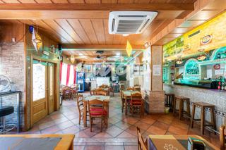 Business premise  Nieve. Dos locales comerciales en venta con salida de humos