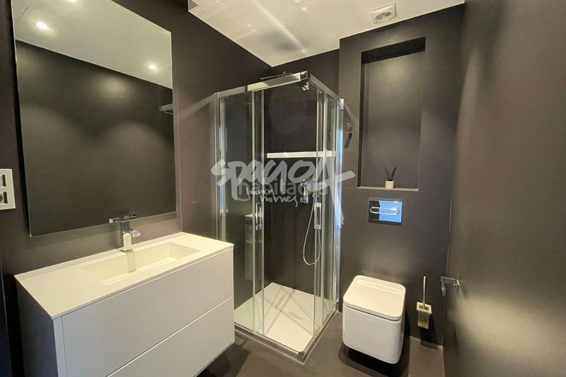 Foto 06387408-8360-4e4d-9d70-52f40c9aad12. Xalet amb piscina a Sarria