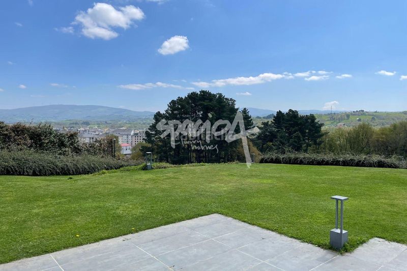 Foto 79dbfa6d-1d54-4d9f-837c-c9d800217663. Xalet amb piscina a Sarria
