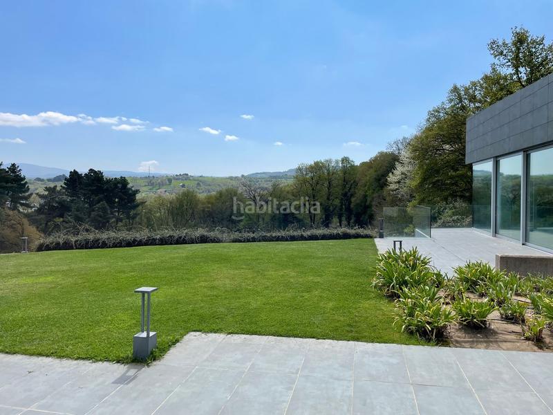 Foto 86a9b9b8-49f2-498d-b18f-7ba347e9c99c. Xalet amb piscina a Sarria