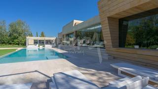 Chalet  Paseo de los lagos. Vivienda de lujo en venta