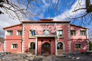 Mas  Estacion. Majestuosa residencia señorial en robledo de chavela