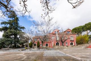 Mas  Estacion. Majestuosa residencia señorial en robledo de chavela