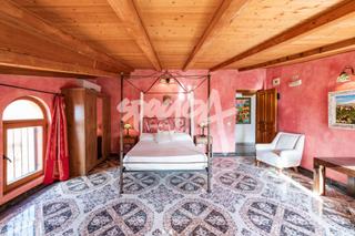 Masia  Estacion. Majestuosa residencia señorial en robledo de chavela