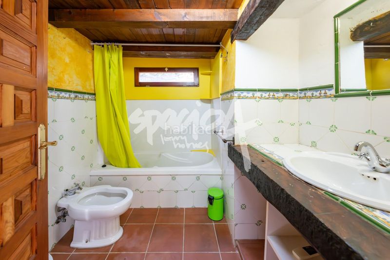 Foto 4d9d2ac4-f740-40b5-8059-5cc57ae1b1ec. Xalet amb calefacció aparcament piscina a Robledo de Chavela