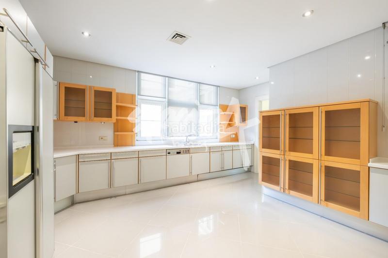 Foto 42c74d04-51a4-4c3c-bef4-63f271f32b57. Chalet venta de villa en Prado Largo en Prado Largo Pozuelo de Alarcón