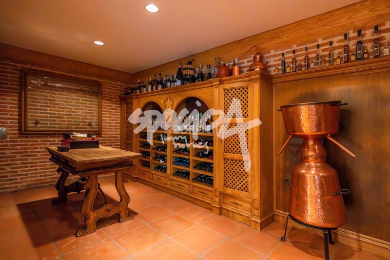 Foto a7afbaad-6cee-4568-afb4-294fb07f1a2c. Chalet venta de villa en Prado Largo en Prado Largo Pozuelo de Alarcón