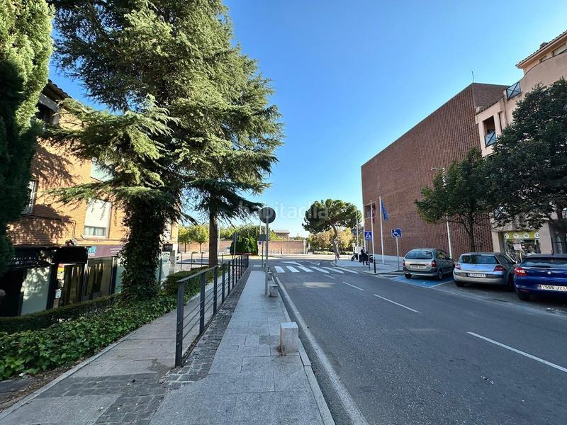 Foto e5d065cf-abf3-4245-9f33-3b5051ce8120. Location local commercial dans Casco Antiguo Boadilla del Monte