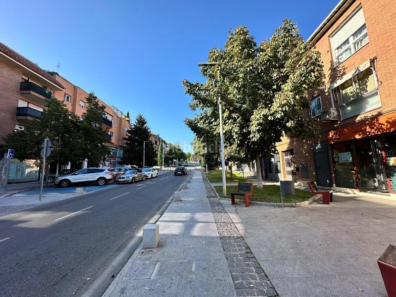 Foto f10b41a7-aeb7-425d-b5b1-8e2b79342c58. Location local commercial dans Casco Antiguo Boadilla del Monte