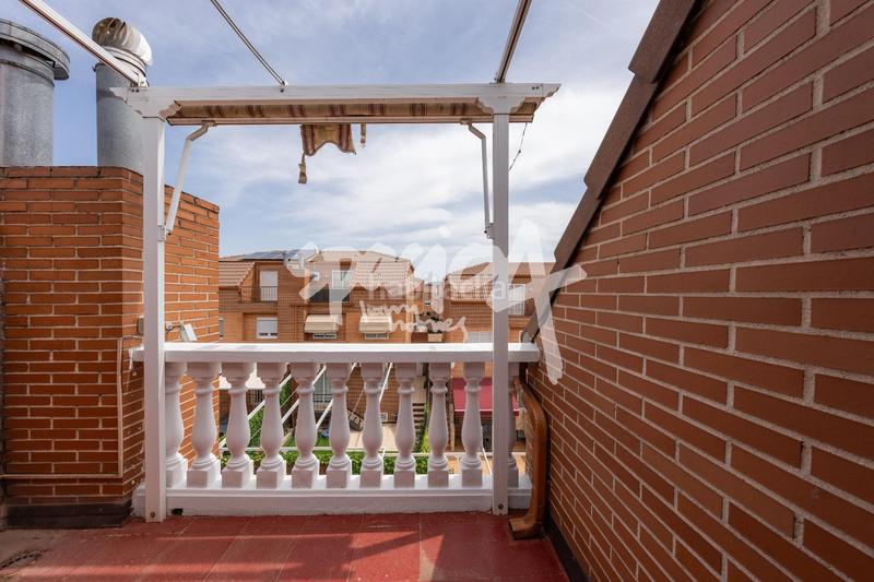 Foto 07ec3256-4269-44ec-8784-7c0990bdc7aa. Casa a schiera con riscaldamento parcheggio in La Garena Alcalá de Henares