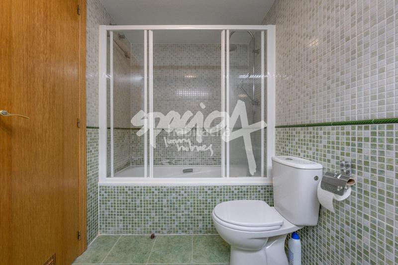 Foto 43ed9ac8-8613-4e8b-a22d-bf061b55a218. Casa a schiera con riscaldamento parcheggio in La Garena Alcalá de Henares