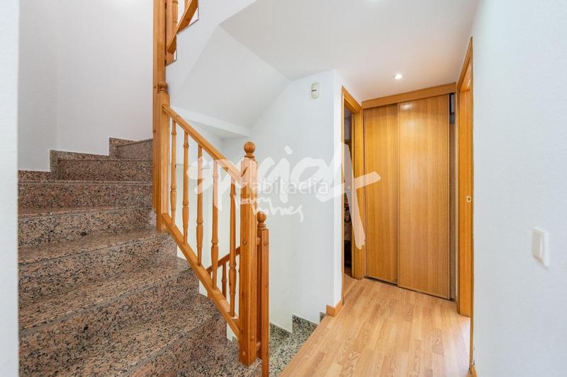 Foto b56d3493-b010-4588-b848-1fc8f7cd23ff. Casa a schiera con riscaldamento parcheggio in La Garena Alcalá de Henares