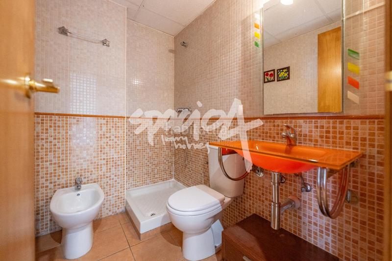 Foto e2db09b7-994d-4700-84b5-e6e76cfff915. Casa a schiera con riscaldamento parcheggio in La Garena Alcalá de Henares