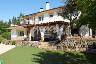 Chalet  Avenida palacios. Naturaleza, diseño y privacidad en jarabeltrán