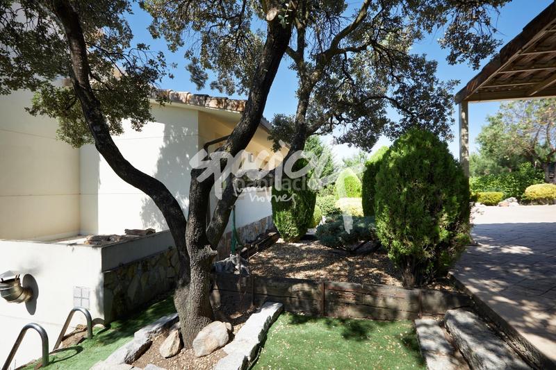 Foto ac79ef5d-7d4d-41b8-8328-7ab99c786d0a. Chalet naturaleza, diseño y privacidad en jarabeltrán en Valdemorillo