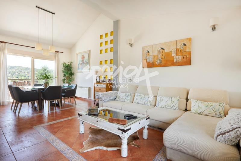 Foto e9dc8379-46ad-4f81-869e-3fd7f2ed19cf. Chalet naturaleza, diseño y privacidad en jarabeltrán en Valdemorillo