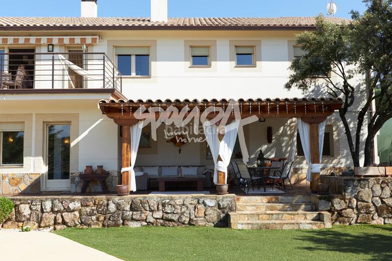 Foto f78dc7e3-5545-4d65-854e-c0502cc95ad2. Chalet naturaleza, diseño y privacidad en jarabeltrán en Valdemorillo