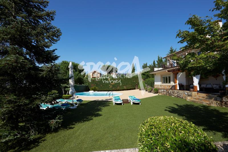 Foto ff555899-fda2-4e46-af44-8ce10917cbfc. Chalet naturaleza, diseño y privacidad en jarabeltrán en Valdemorillo
