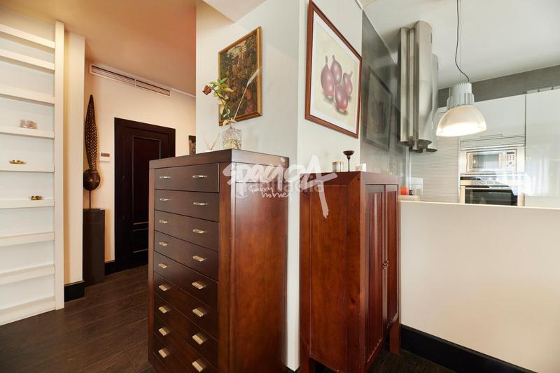 Foto 58d1c4fb-f9bc-4c43-9770-3df1bab674c7. Piso  reformado en venta en Universidad-Malasaña Madrid