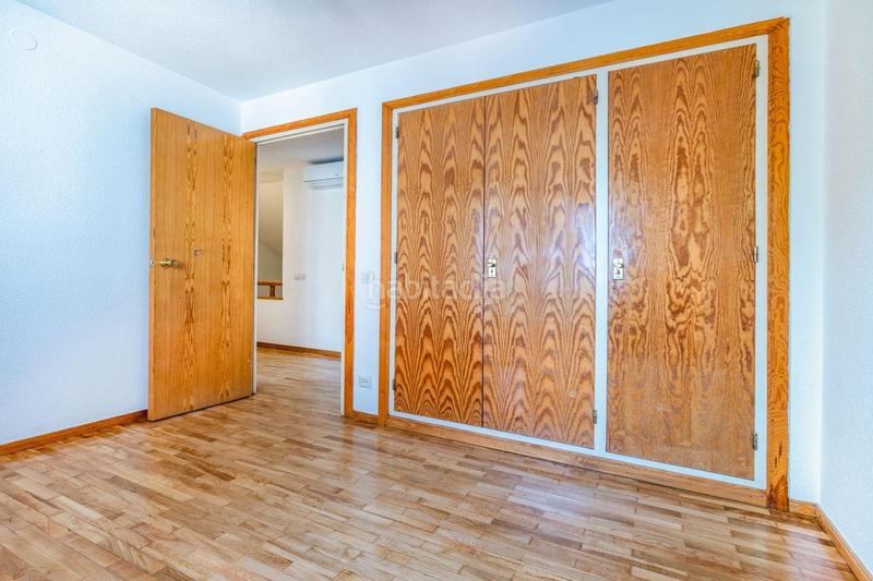 Foto c8505238-1b54-4556-bb64-e6e27f0b53d2. Casa a schiera con riscaldamento parcheggio in Centro-Manguilla Escorial (El)