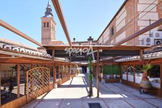 Edificio  Calle de la iglesia. Joya histórica del siglo xvi  propiedad única en el corazón de n