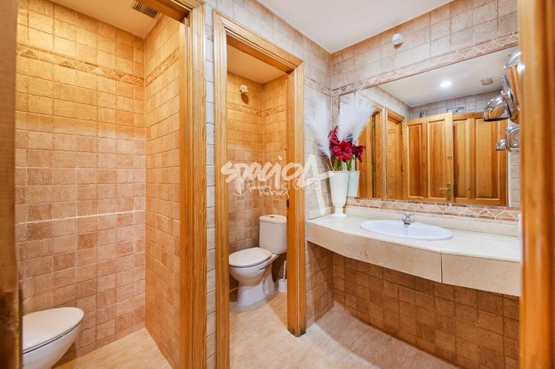 Foto e74637fc-78aa-4d36-a771-e8116a34333b. Edificio joya histórica del siglo xvi propiedad única en el corazón en Navalcarnero