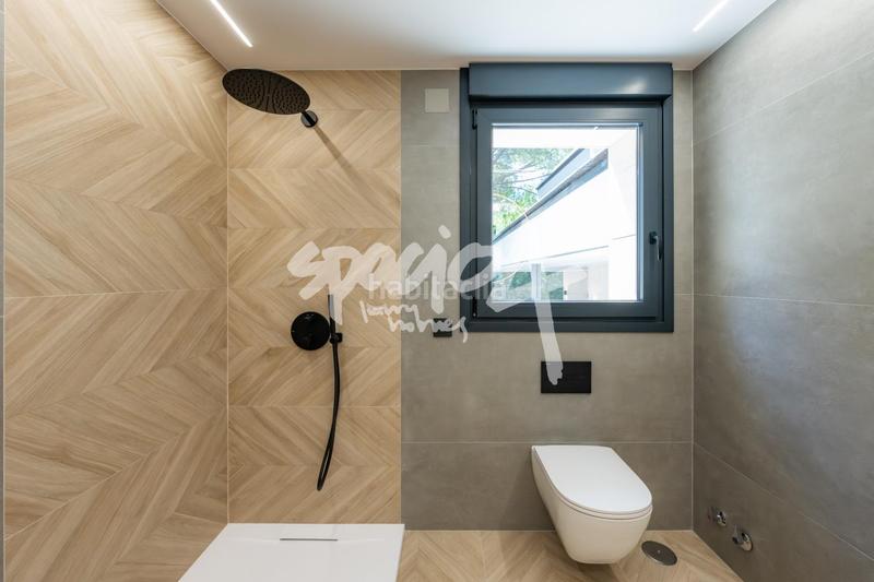 Foto f9b3e352-31ff-4570-9589-a2c1163db076. Chalet mit pool in Las Lomas Boadilla del Monte