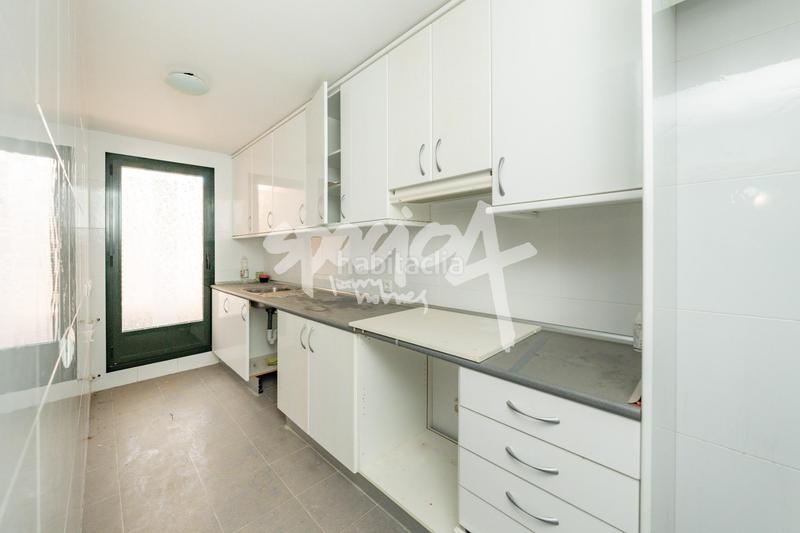 Foto f2e8698d-7fe5-46d3-9b6f-8a32ed3cbe72. Flat with parking in Urbanización San Isidro Ocaña